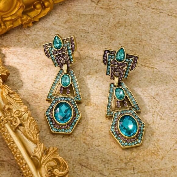 🩵 Heidi DAUS Elegant Gold and Blue Crystal Geometric Earrings 🩵 - Picture 4 of 12